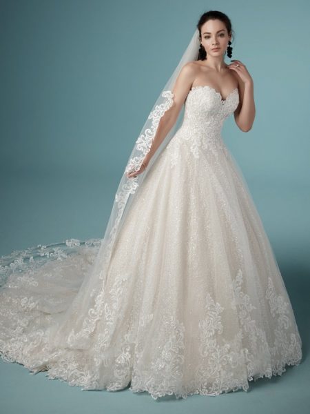 Strapless Sweetheart Lace Ballgown Wedding Dress | Kleinfeld Brid