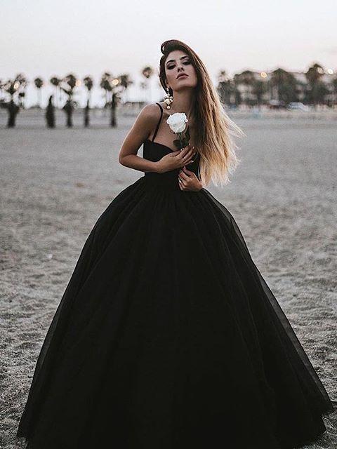 Ball Gown Black Prom Dress Cheap Vintage Tulle Prom Dress .