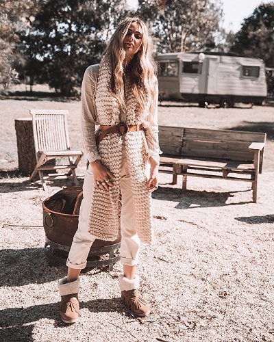 40 Unique Winter Boho Outfit Styling Ideas to Flaunt Bohemian Fashi
