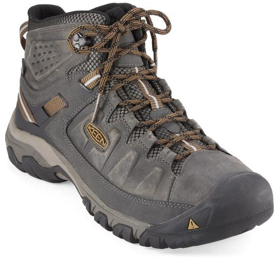 Best Hiking Boots of 2020 | Switchback Trav