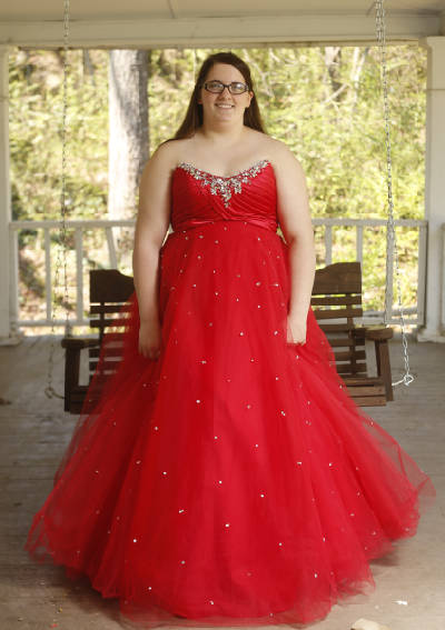Plus-size prom: Finding dresses in larger sizes is an exercise in .