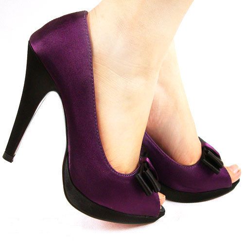 Dark Purple Heel with Black Bow | Dark purple heels, Satin heels .