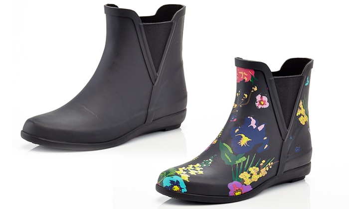 Up To 26% Off on Women's Short Rain Boots | Groupon Goo