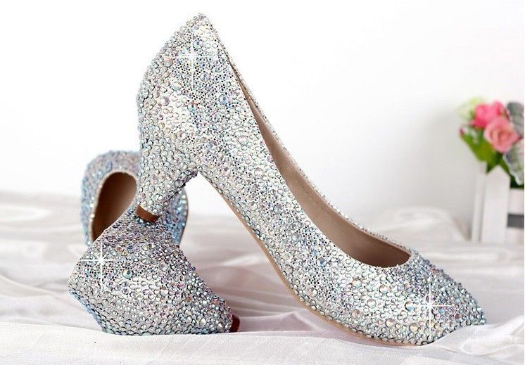 low heel prom shoes silver (With images) | Prom shoes silver .
