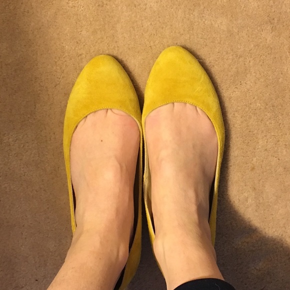 Nisolo Shoes | Sold Mustard Yellow Suede Flats | Poshma