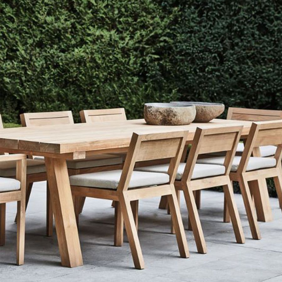 The Beauty and Durability of Teak Garden Furniture