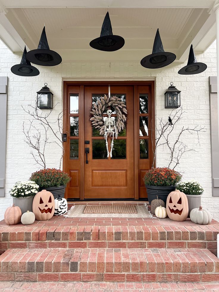 Creative Ways to Decorate Your Porch for Fall