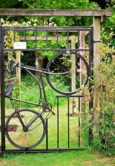 The Beauty of Garden Fence Art