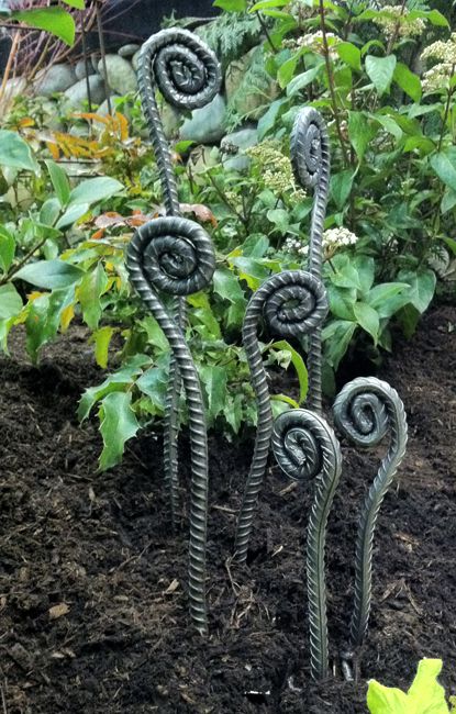 The Beauty of Metal Garden Art