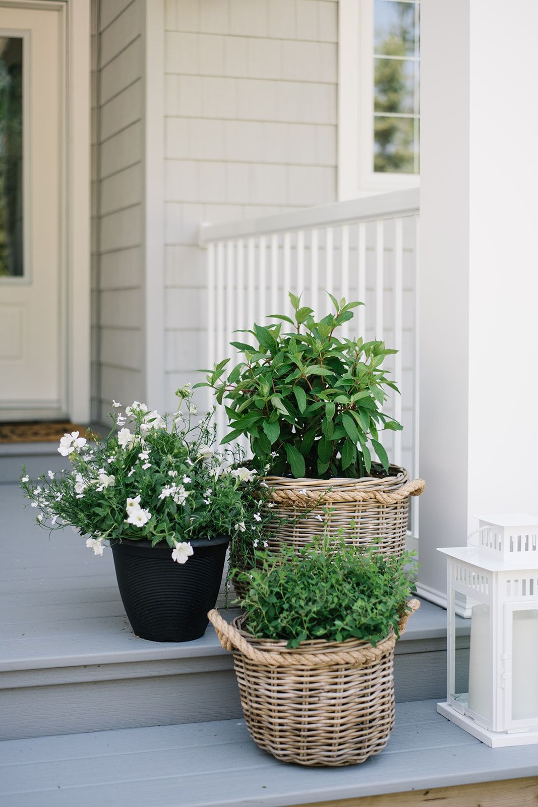 Easy Ways to Spruce Up Your Front Porch