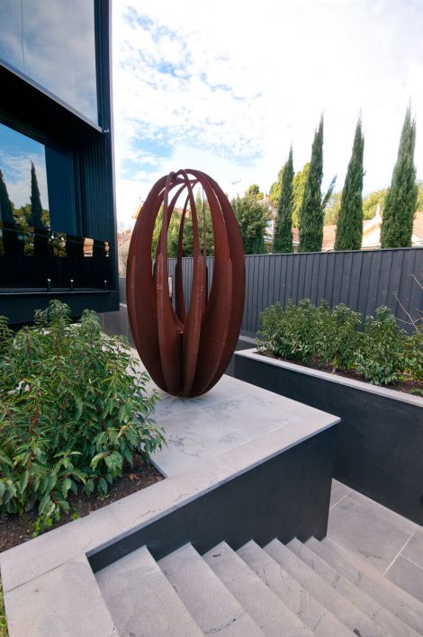 garden sculpture