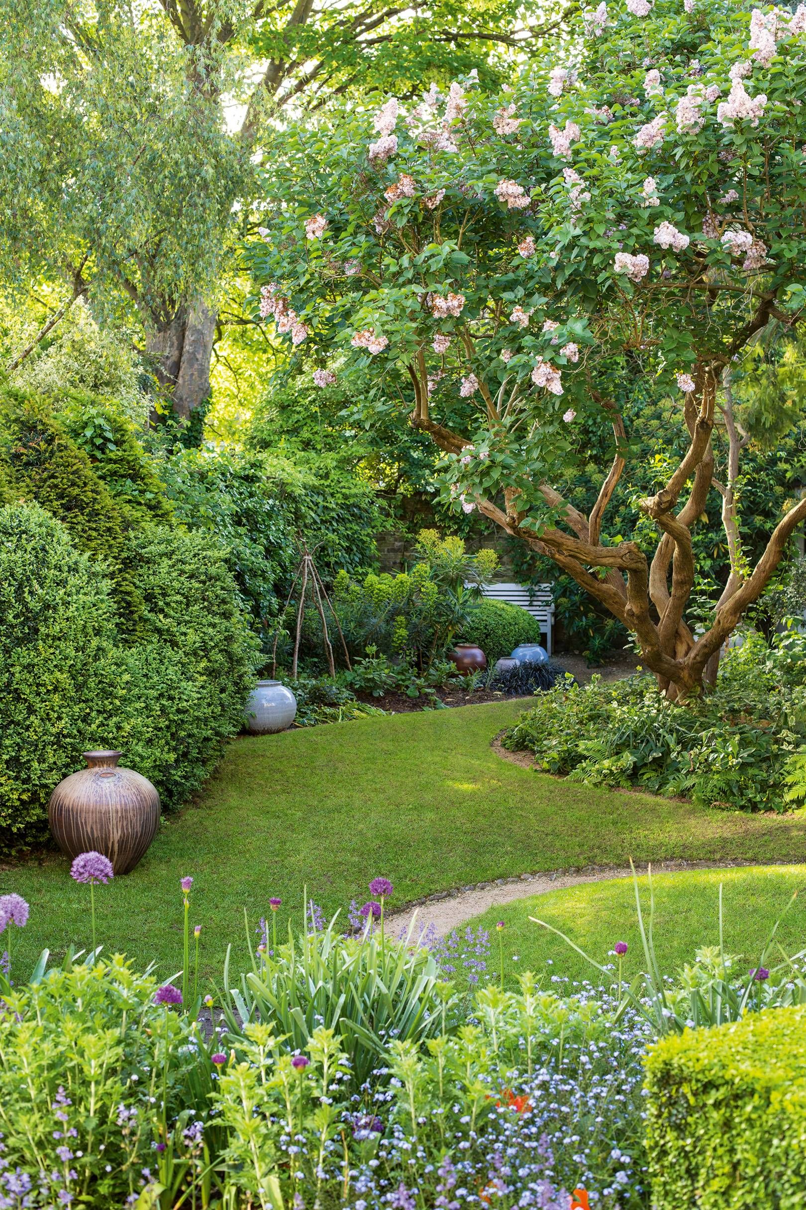 Creative Ways to Transform Your Garden with Landscaping Ideas