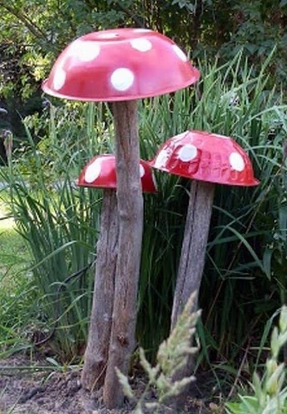 Creative Ways to Make Your Own Garden Decorations