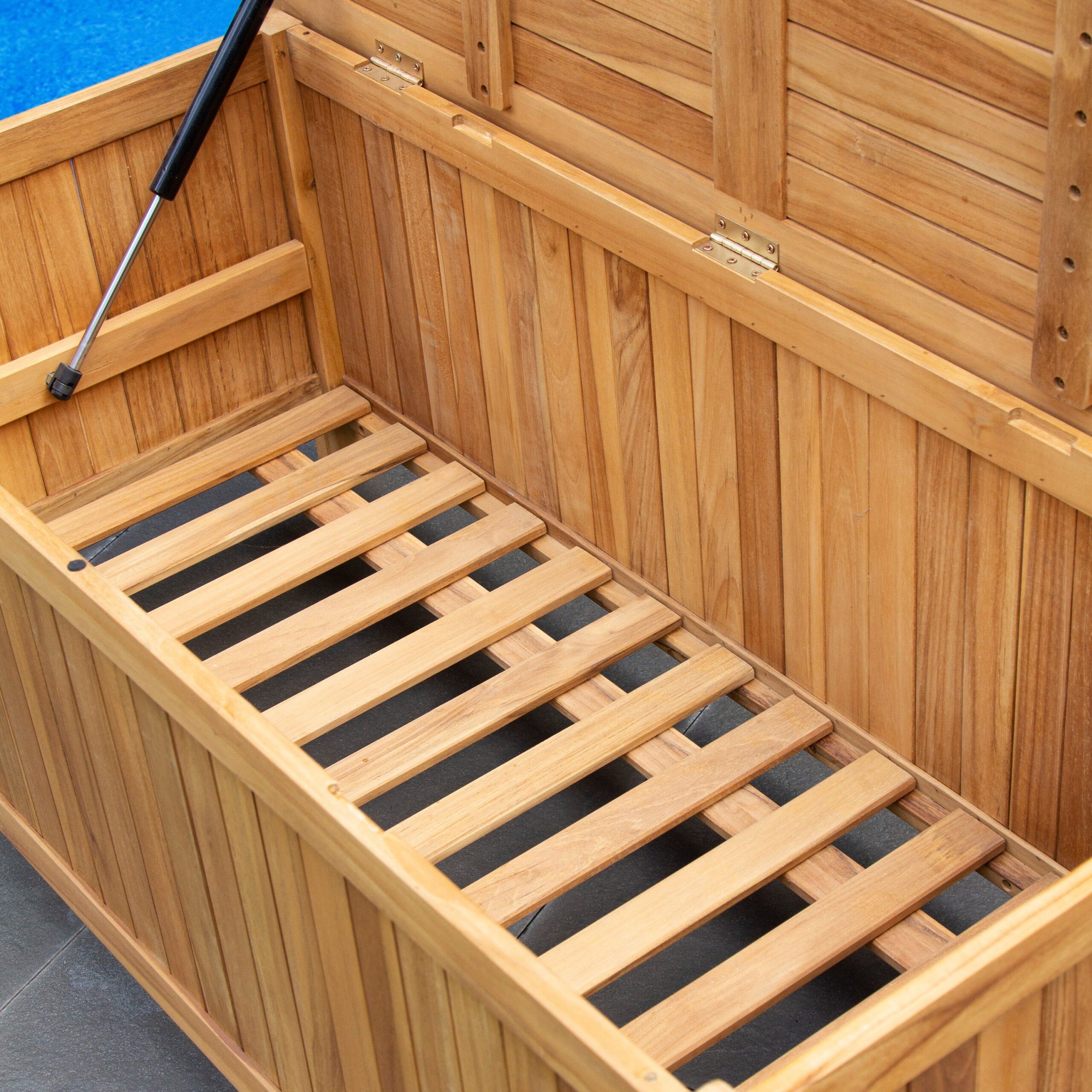 Maximize Your Outdoor Space with a Stylish Deck Storage Box
