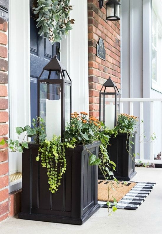 Easy Ways to Spruce Up Your Front Porch