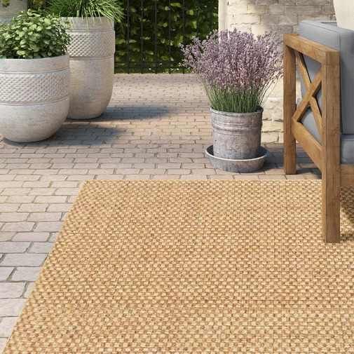 A Guide to Choosing the Perfect Patio Rug