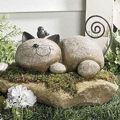 A Guide to Stone Garden Ornaments: Enhancing Your Outdoor Space