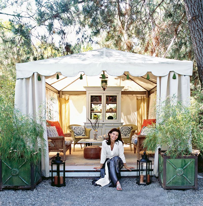 A guide to choosing the perfect gazebo canopy for your outdoor space