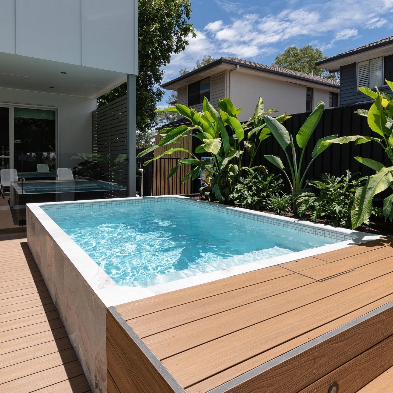 Affordable Pool Deck Design Inspirations