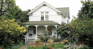 farmhouse landscaping front yard