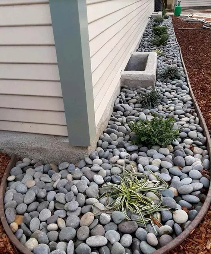Gorgeous Landscaping with River Rock: A Natural Beauty Enhancement