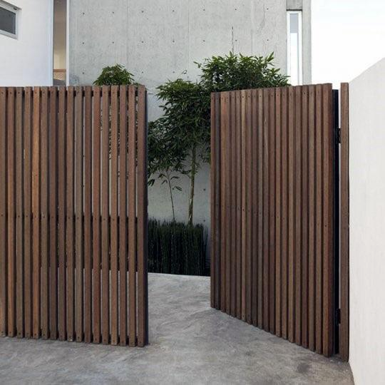 Beautiful Wooden Garden Gates: A Charming Addition to Your Outdoor Space