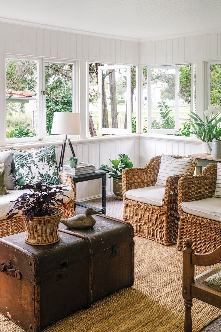 Beautiful and Functional Furniture Ideas for Your Sunroom