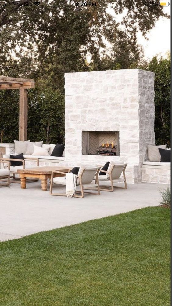 Best Outdoor Fireplace Ideas to Enhance Your Outdoor Space