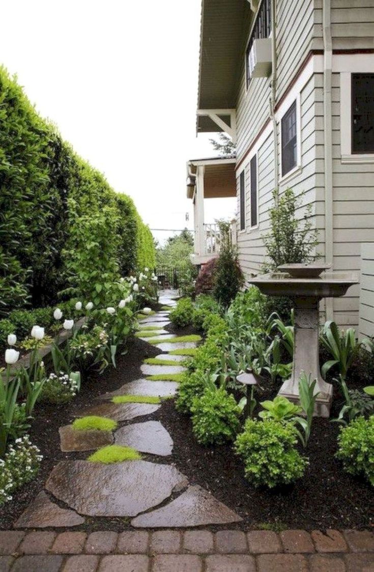 Charming Farmhouse Front Yard Landscaping Ideas