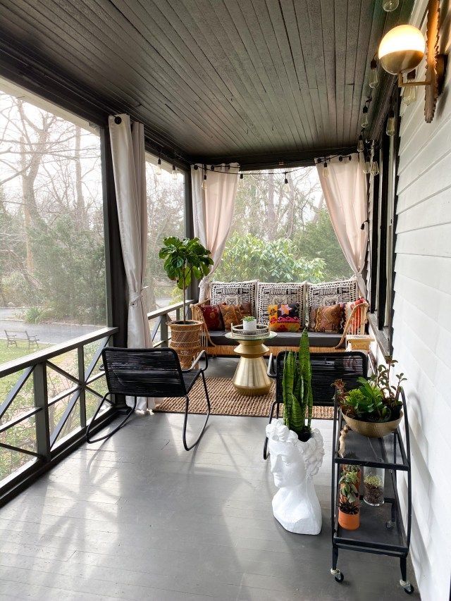 Charming Ideas for Decorating a Small Screened-In Porch