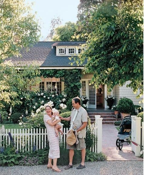 Charming Picket Fence Design Concepts for Your Home