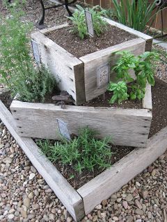 Charming Rustic Garden Planters for a Cozy Outdoor Space