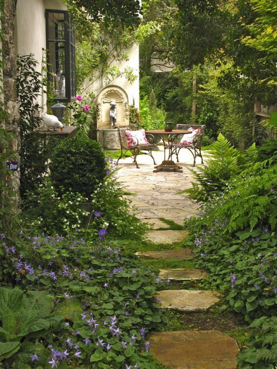 Charming Ways to Upgrade Your Rural Home Backyard