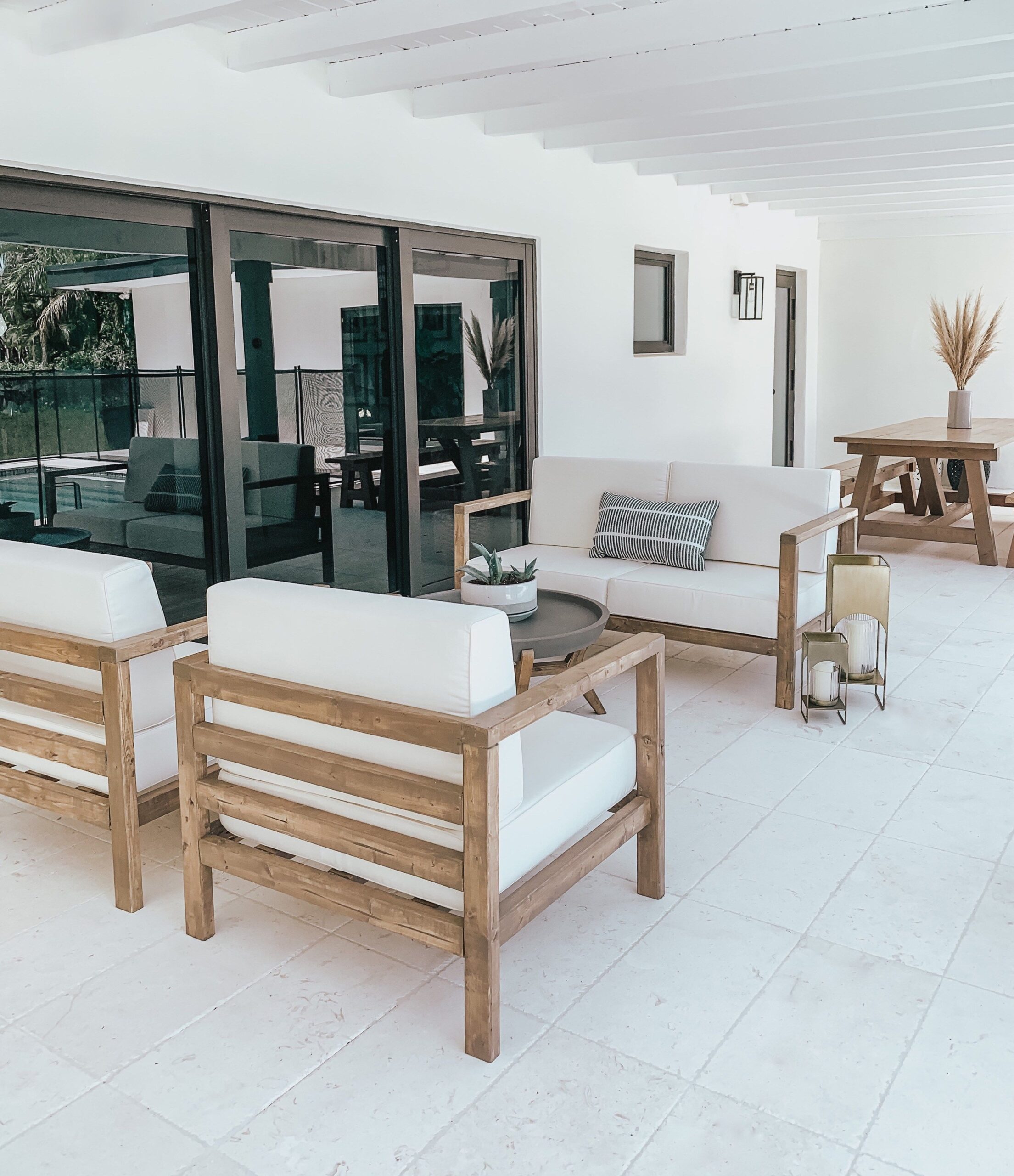 Choosing the Perfect Patio Furniture Set for Your Outdoor Oasis