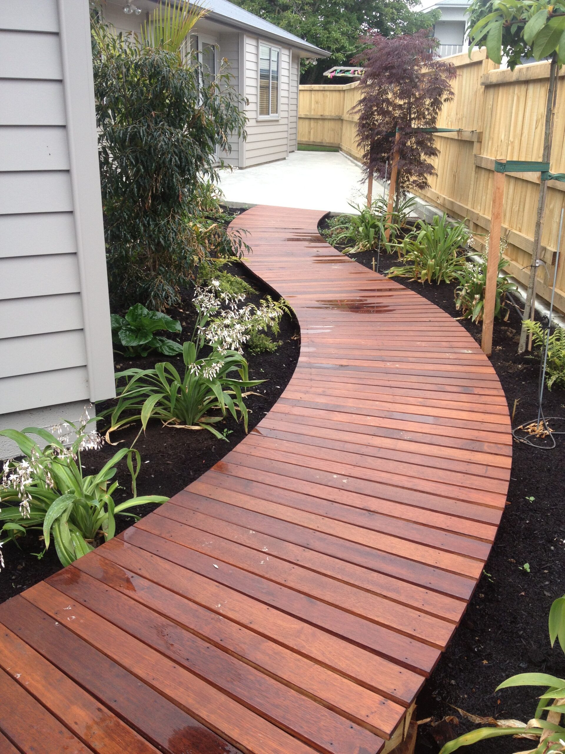 Choosing the Perfect Timber for Your Decking Project