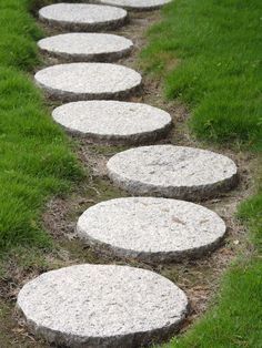 Circular Garden Path Stones: A Beautiful Addition to Your Outdoor Space