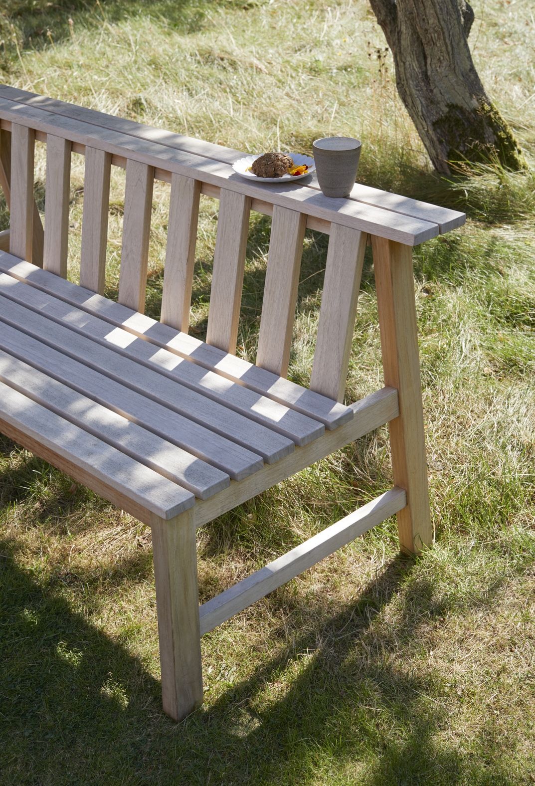 Compact Garden Seating: A Charming Addition to Your Outdoor Space