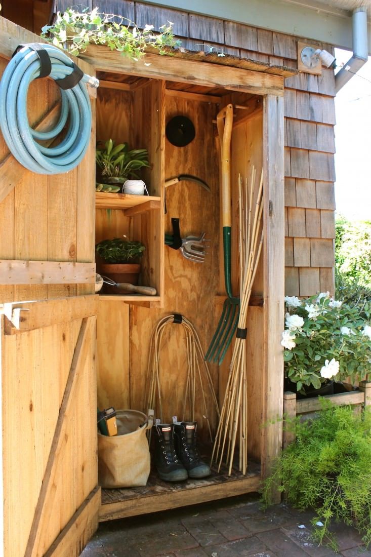 Compact Garden Tool Storage Solution: The Perfect Shed for Your Outdoor Equipment