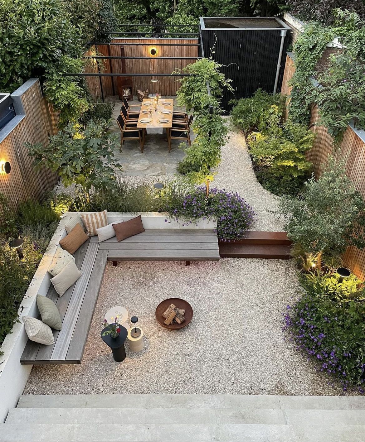 Cozy Outdoor Retreat: The Beauty of a Petite Garden Patio