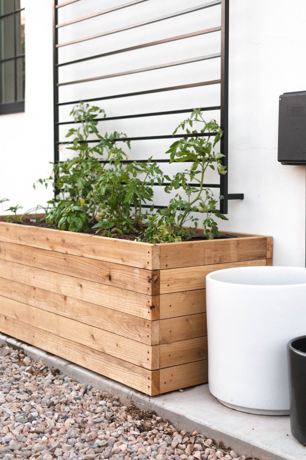 Create Your Own DIY Garden Planter Boxes for a Beautiful Outdoor Space