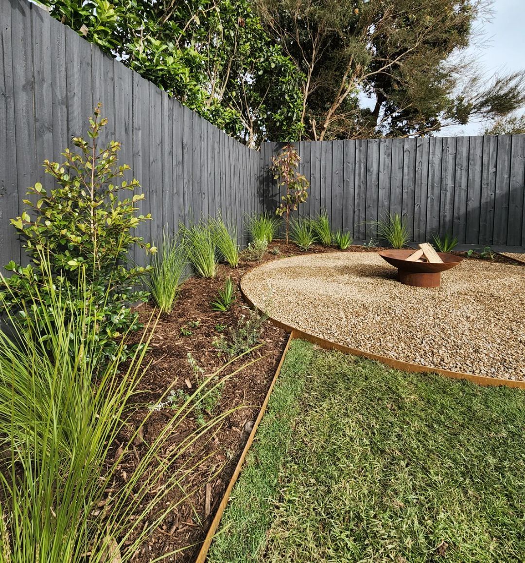Creating A Beautiful Outdoor Space with Landscaping Decor