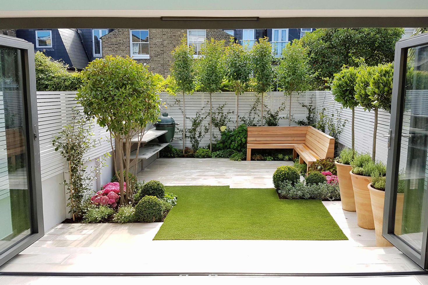 Creating a Cozy Oasis: Small Garden Backyards