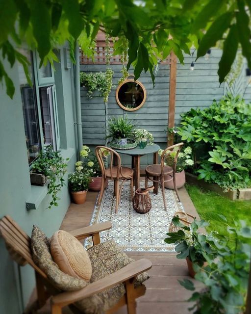 Creating a Cozy Oasis: Transform Your Tiny Garden Space into a Relaxing Patio Haven