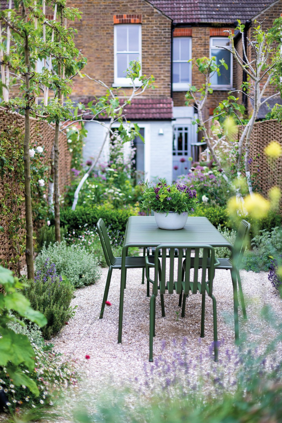 Creating a Cozy Outdoor Oasis: The Charm of a Petite Garden Patio