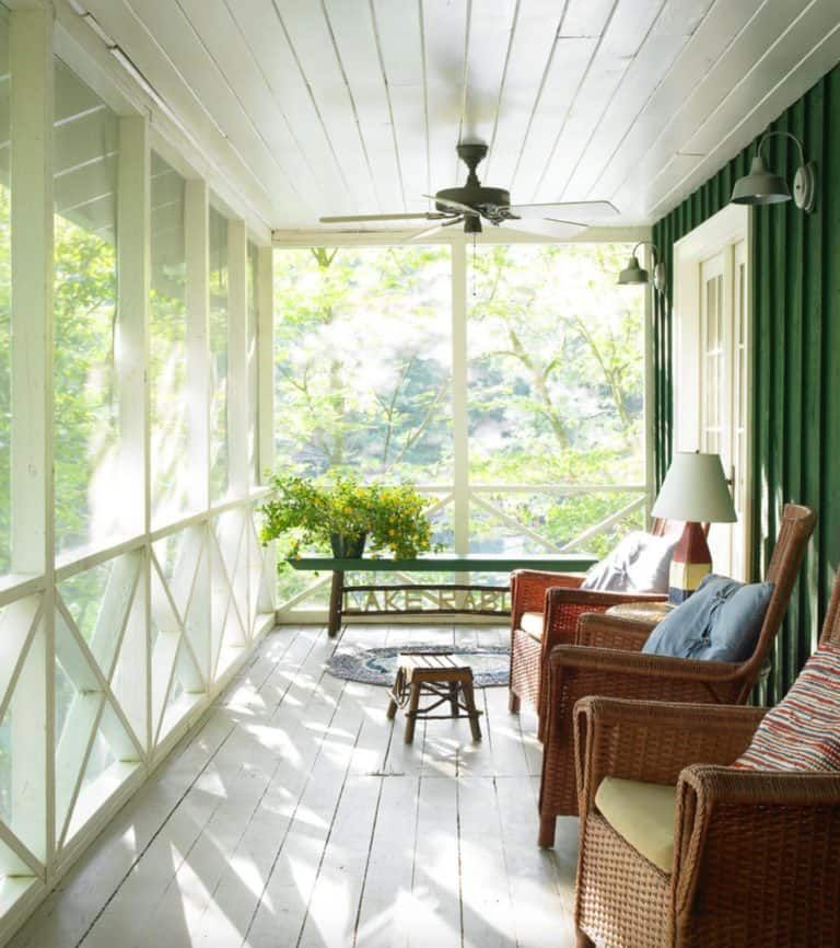 Creating a Cozy Outdoor Oasis with a Screened-In Porch