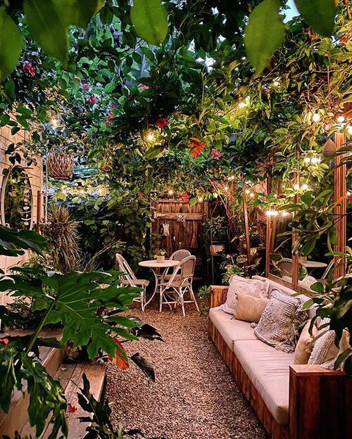 Creating a Cozy Patio Oasis with a Miniature Garden