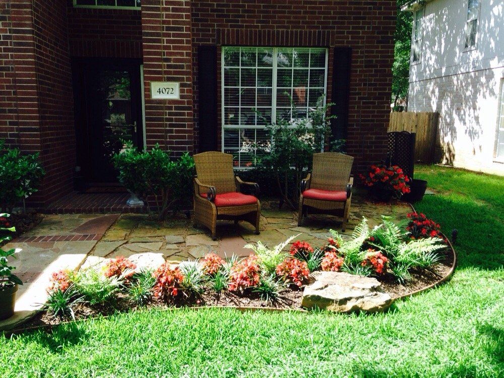 Creating a Relaxing Outdoor Sitting Space in Your Front Yard