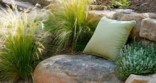 landscaping with boulders