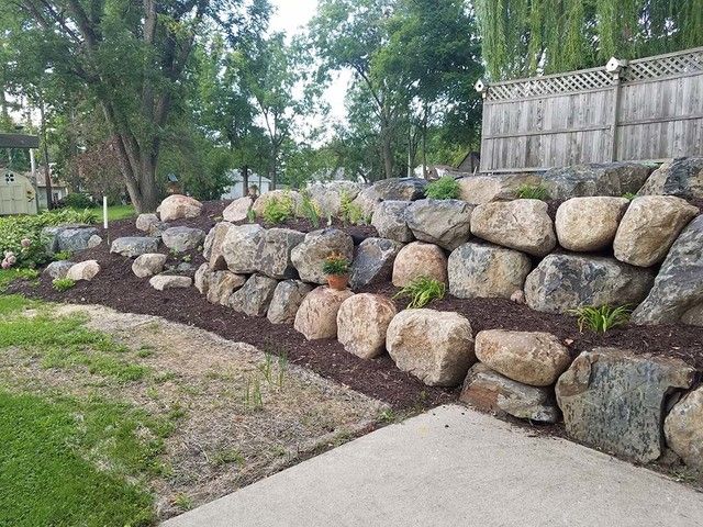 landscaping with boulders