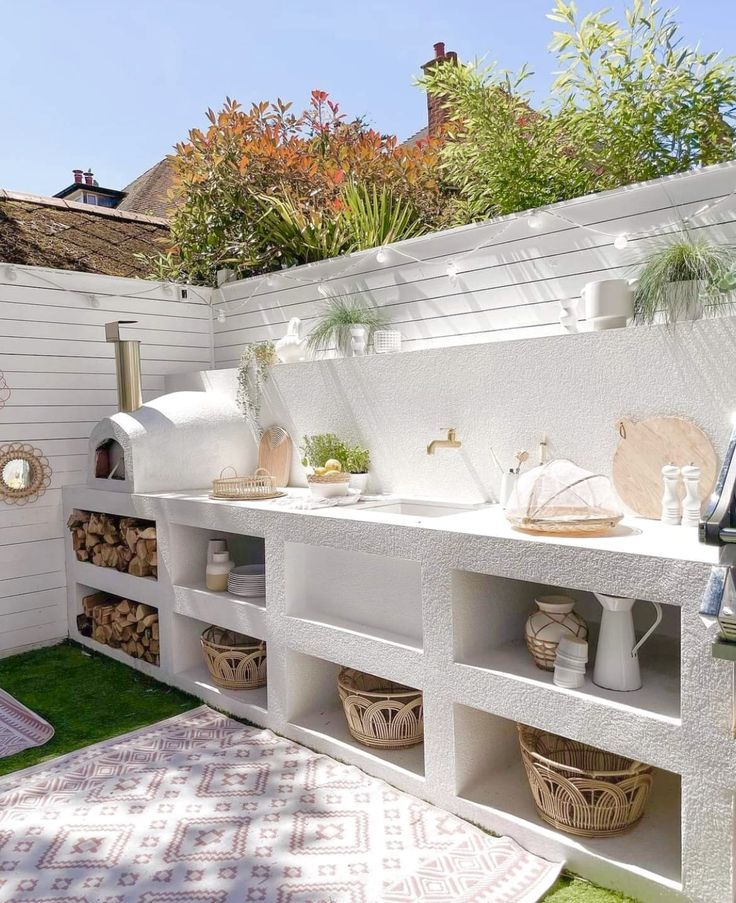 Creating the Perfect Outdoor Kitchen: Design Tips for Your Outdoor Cooking Space